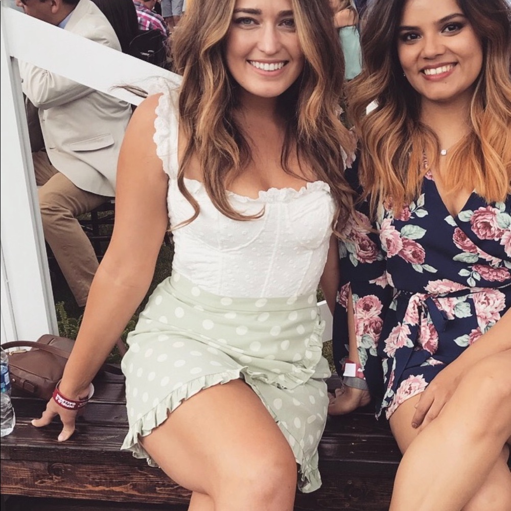 Capulet Skirt from Revolve 💚